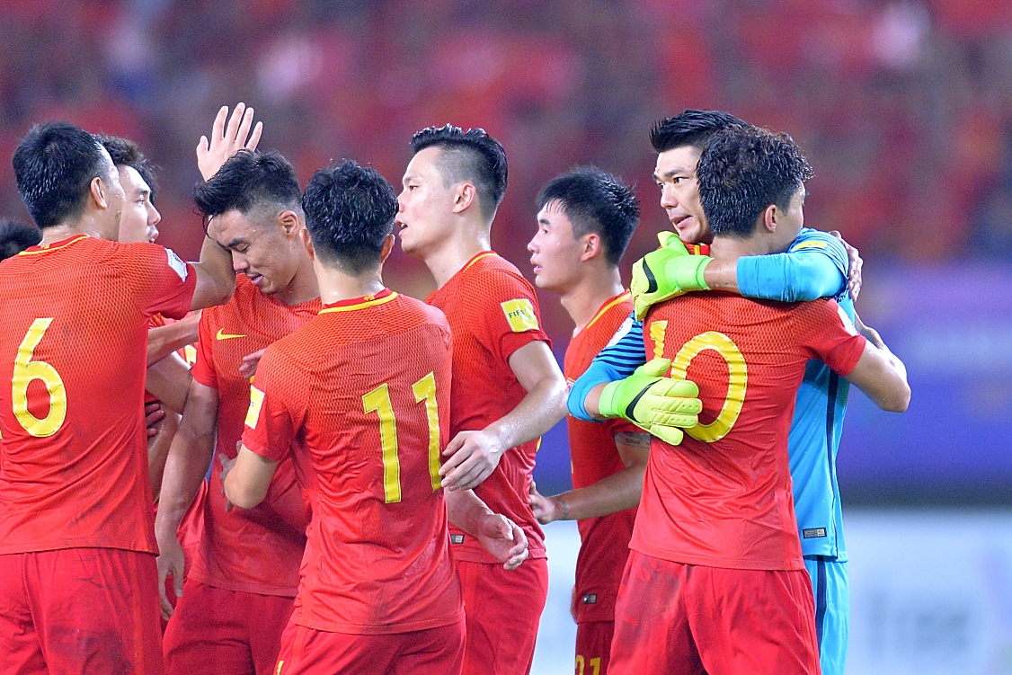 关于激烈交锋！世界各国球员争取胜利的信息