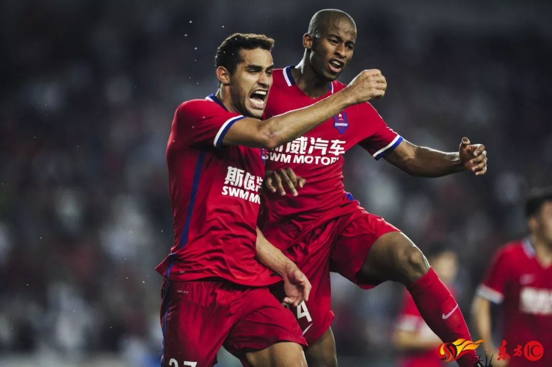 包含重庆斯威主场失利，队伍砥砺前行迎接新挑战的词条